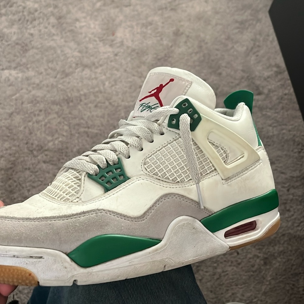 Sb Jordan 4 barely worn, price negotiable